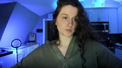 amberkinsley online show from April 6, 6:14 am