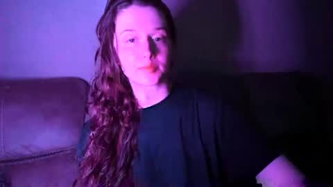 amberkinsley online show from April 13, 6:30 am