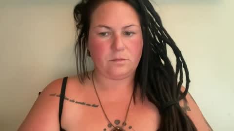 Snapshot of ambermoss7 chatting on June 20, 9:06 pm ambermoss7 online show from June 20, 9:06 pm