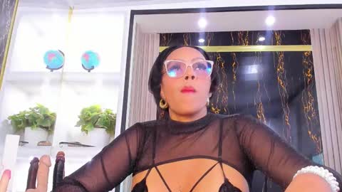   online show from January 22, 6:10 pm