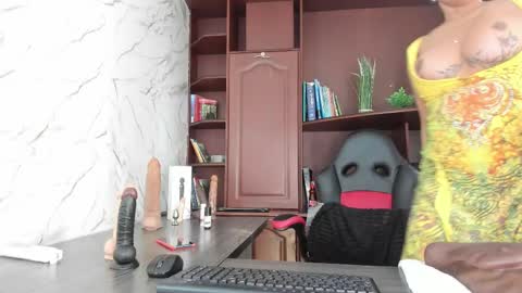   online show from March 3, 1:20 pm