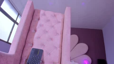 Amber Ferreira online show from December 24, 3:37 pm