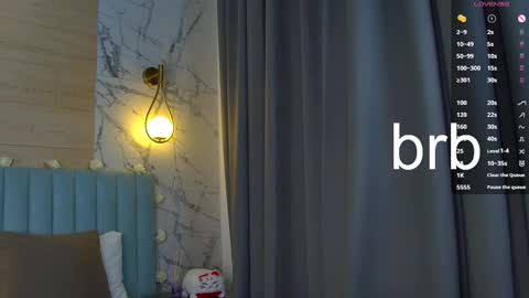 Amber online show from February 26, 6:11 pm