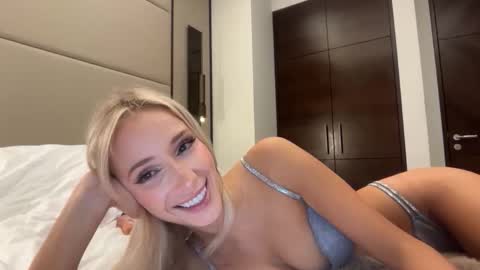 Ambre online show from March 27, 8:26 am