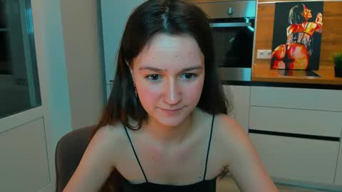 Snapshot of ameli_moon chatting on December 7, 2:35 pm Eileen online show from December 7, 2:35 pm