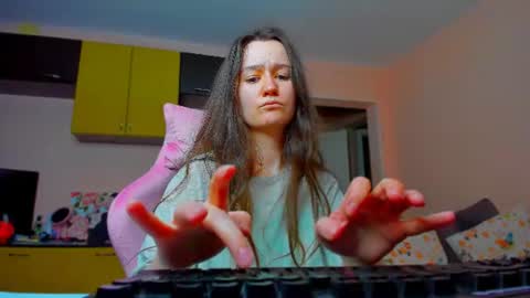 Snapshot of ameli_moon chatting on July 2, 5:52 pm Eileen online show from July 2, 5:52 pm