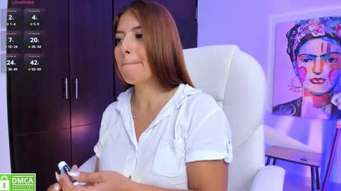 AMELIA online show from January 18, 8:51 pm