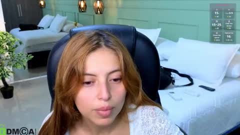 AMELIA online show from September 12, 7:03 pm