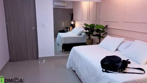 AMELIA online show from December 19, 11:28 am