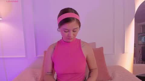 Snapshot of amelia_saenz_ chatting on January 9, 7:48 pm Amelia online show from January 9, 7:48 pm