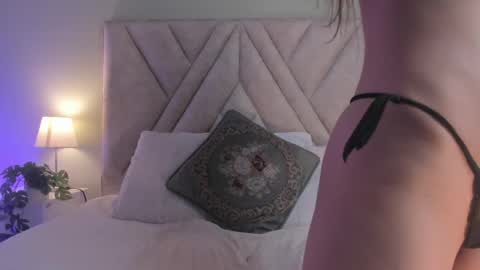 Snapshot of amelia_sanz chatting on May 23, 4:50 am Amelia online show from May 23, 4:50 am