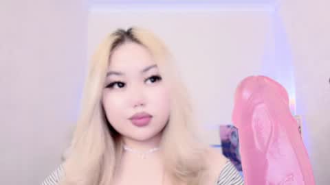 Snapshot of amelia_sunlight chatting on December 26, 11:35 pm Amelia online show from December 26, 11:35 pm