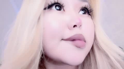 Snapshot of amelia_sunlight chatting on January 16, 3:23 am Amelia online show from January 16, 3:23 am