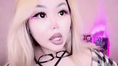 Snapshot of amelia_sunlight chatting on February 13, 12:35 am Amelia online show from February 13, 12:35 am