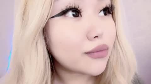 Snapshot of amelia_sunlight chatting on February 27, 3:47 am Amelia online show from February 27, 3:47 am