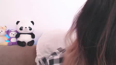 Amelia online show from May 1, 6:12 pm