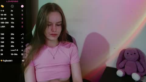 Snapshot of amelia_sweeti chatting on July 7, 7:29 pm amelia_sweeti online show from July 7, 7:29 pm