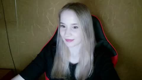 Amelia  online show from May 27, 1:30 pm