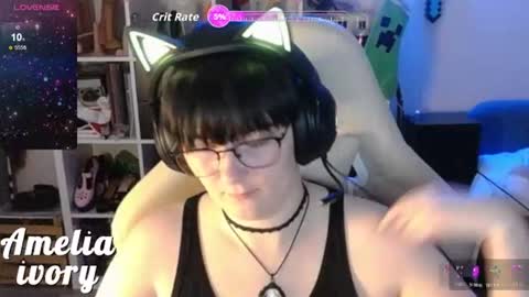 Snapshot of ameliaivory chatting on June 29, 3:02 am ameliaivory online show from June 29, 3:02 am