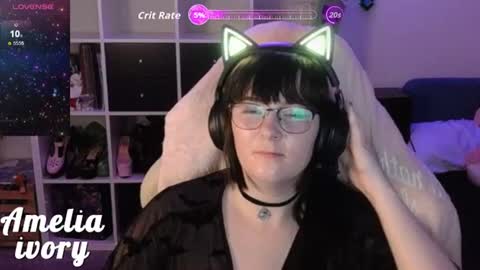 Snapshot of ameliaivory chatting on July 20, 5:22 am ameliaivory online show from July 20, 5:22 am