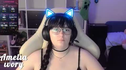 Snapshot of ameliaivory chatting on July 23, 1:58 am ameliaivory online show from July 23, 1:58 am