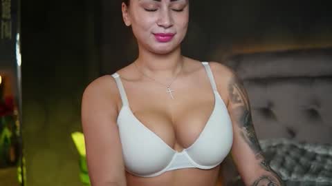  Amelia  online show from November 15, 9:11 pm