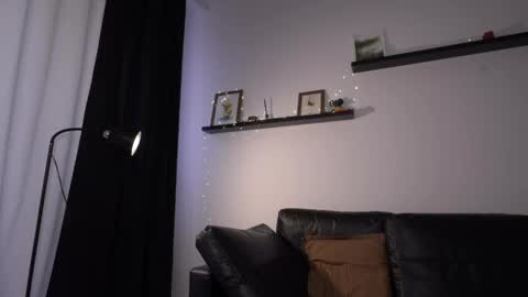 Amelia   online show from April 4, 2:25 pm