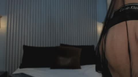 Amelianaughty  online show from April 19, 4:28 pm