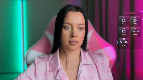 Amelia Sonk online show from October 16, 7:15 pm