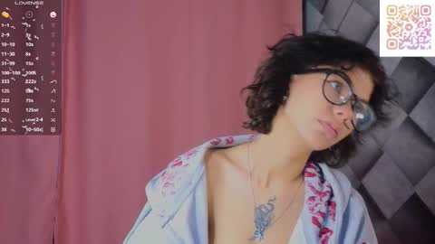 Amelia online show from December 19, 12:45 pm