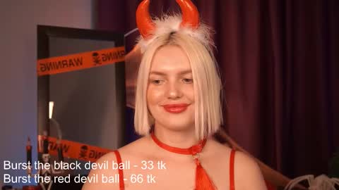  Amelia  online show from October 30, 6:04 am