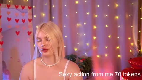  Amelia  online show from February 17, 4:20 am