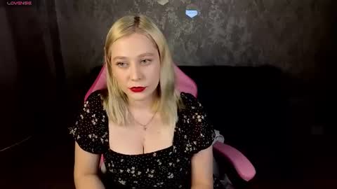 Amelia online show from July 8, 9:25 am