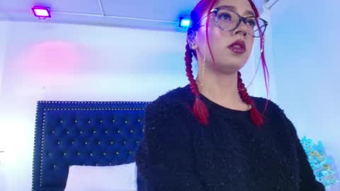 Snapshot of amelie_adamsx chatting on April 16, 11:11 am Amelie online show from April 16, 11:11 am
