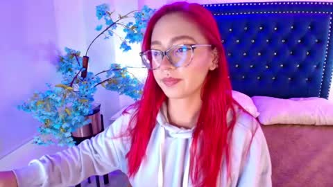 Snapshot of amelie_adamsx chatting on May 11, 11:27 am Amelie online show from May 11, 11:27 am