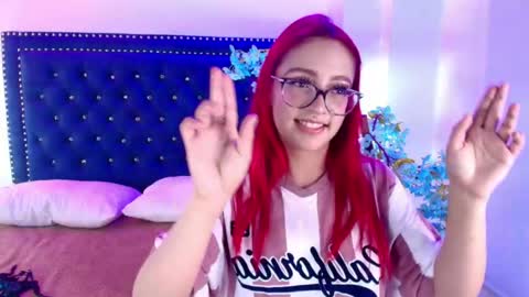 Snapshot of amelie_adamsx chatting on May 16, 11:31 am Amelie online show from May 16, 11:31 am