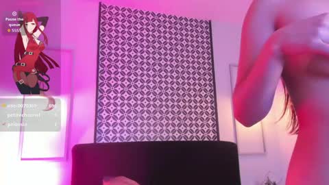 Snapshot of amelie_furtado chatting on May 16, 1:13 am amelie online show from May 16, 1:13 am