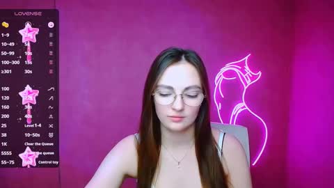 Amelie online show from January 13, 12:45 pm