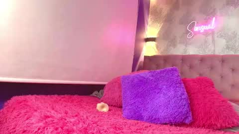 Amelie online show from December 14, 12:43 pm