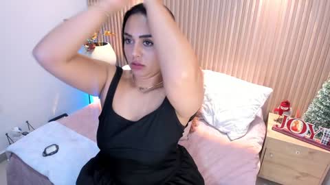 Amelie online show from January 7, 5:31 pm