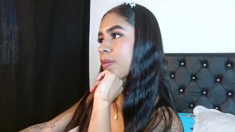 Snapshot of ameliejoness_ chatting on June 4, 8:59 pm Ameliejoness online show from June 4, 8:59 pm