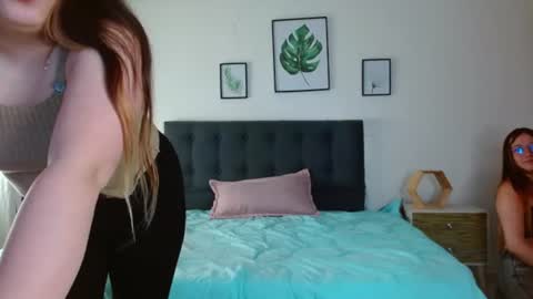 Snapshot of amelierose1 chatting on July 3, 2:23 pm Amelie online show from July 3, 2:23 pm