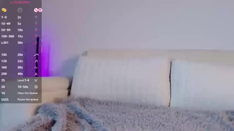 Snapshot of amelietarson chatting on February 14, 1:13 am Victoria online show from February 14, 1:13 am