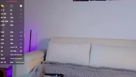 Snapshot of amelietarson chatting on February 22, 9:24 pm Victoria online show from February 22, 9:24 pm