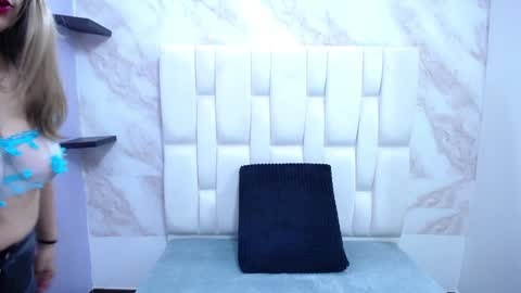 Amell Thomson online show from January 12, 11:17 am