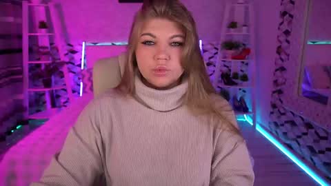 Snapshot of amellywhite chatting on April 30, 1:06 pm Alina online show from April 30, 1:06 pm