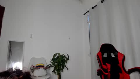 Amely  online show from February 1, 3:21 pm