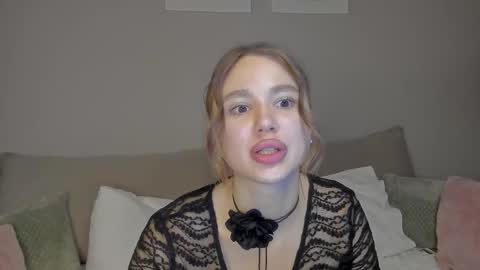 Snapshot of amelydoll18 chatting on September 16, 9:16 pm Stefa online show from September 16, 9:16 pm