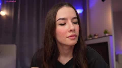 Amy  online show from April 4, 1:15 am