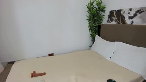 amethyst_miya online show from March 13, 3:02 am